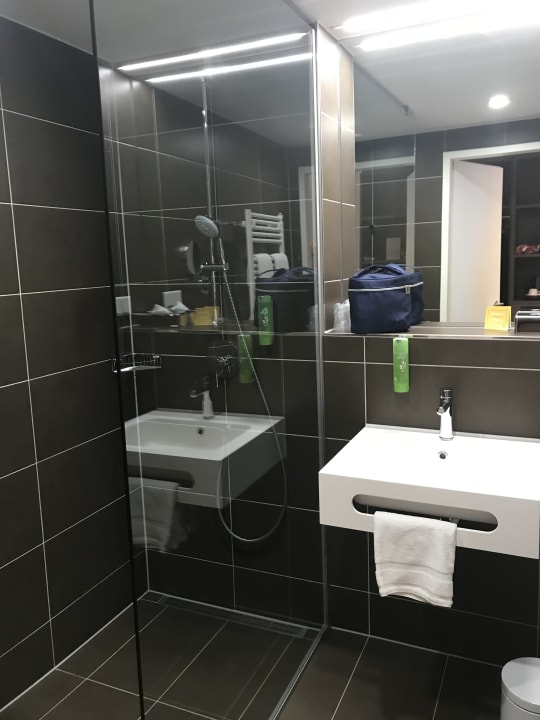 Zimmer JUFA Hotel Hamburg HafenCity