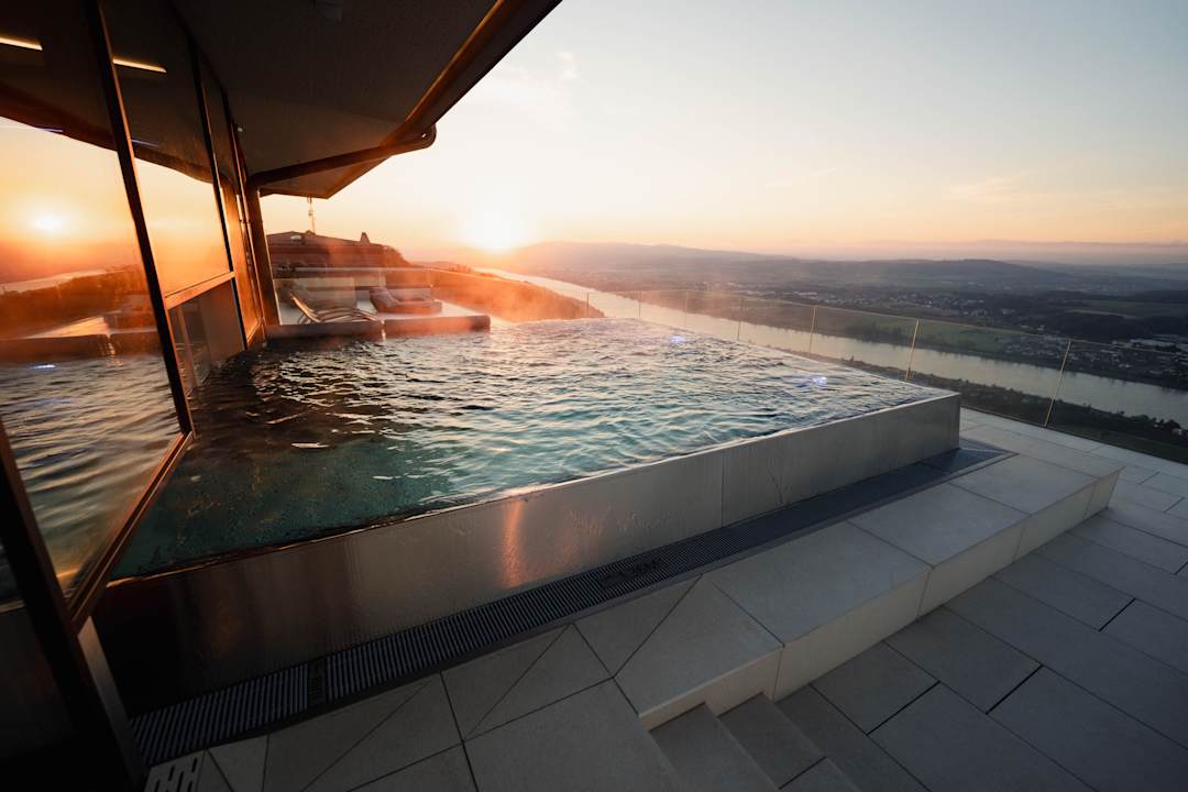 Pool Hotel Schachner