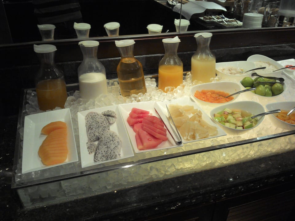 Frühstück 27.Stock Radisson Blu Hotel Shanghai Hong Quan