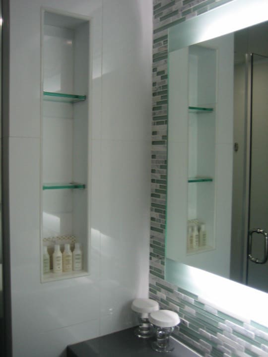 Schönes Bad mit Dusche The Palms Hotel & Spa