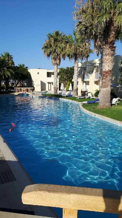 2ter Pool in der Abendsonne Phãea Cretan Malia