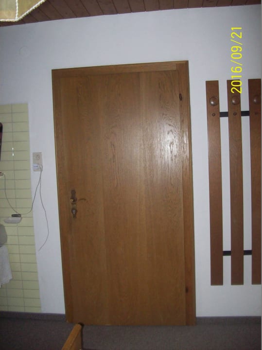 Garderobe Haus Barbara