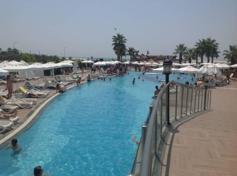 Pool Kirman Belazur Resort & Spa