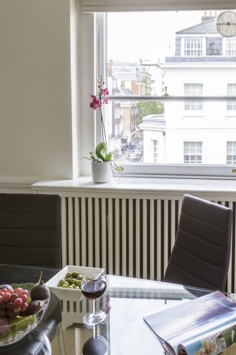 Room Apartments 44 Curzon Street