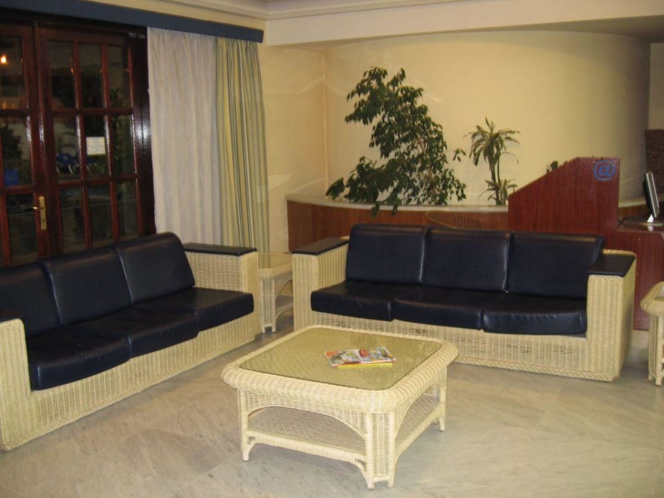 Eingang des Valentin Marieta LABRANDA Marieta - Adults only