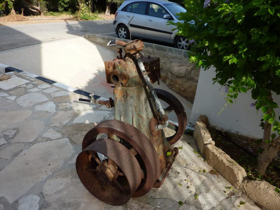 Dieselmotor Akti Beach Village Resort