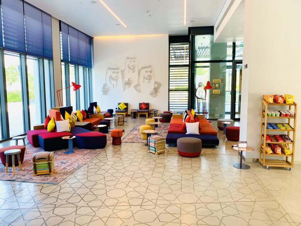 Lobby Hampton by Hilton Dubai Al Seef