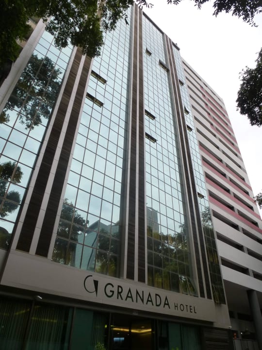 Vorderansicht des Hotels Hotel Granada