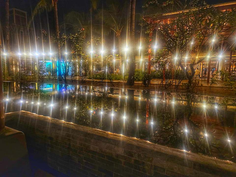 Gastro Crystals Beach Resort Belle Mare, a member of Radisson Individuals