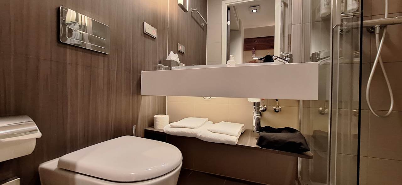 Zimmer MOXY Frankfurt Airport