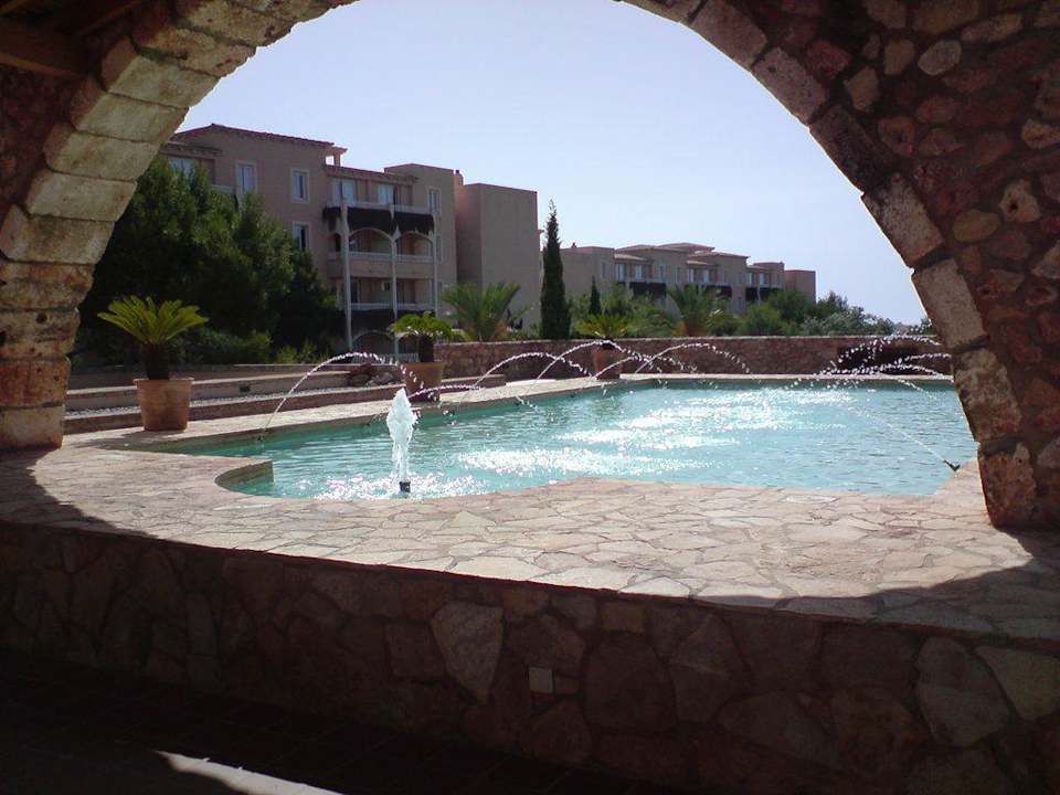Springbrunnen vor der Rezeption Holiday Village Majorca