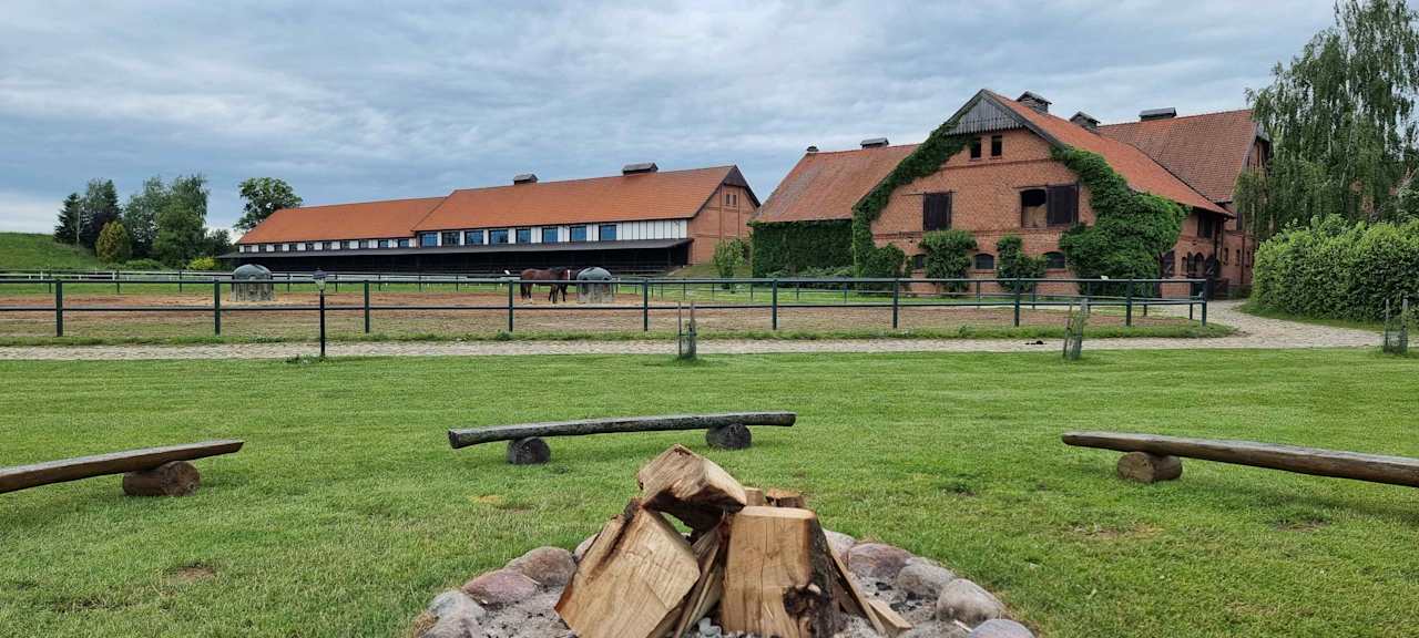 Sonstiges Pałac i Folwark Galiny