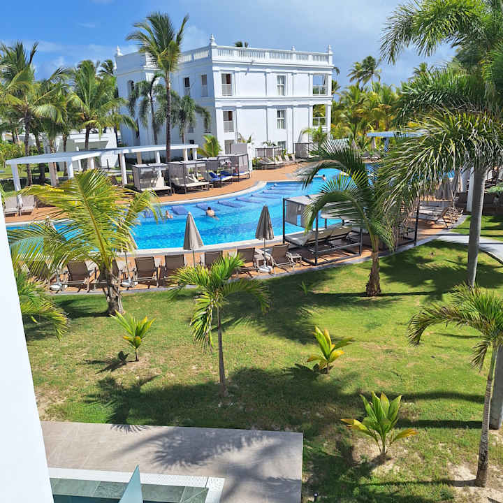 Pool Hotel Riu Palace Bavaro