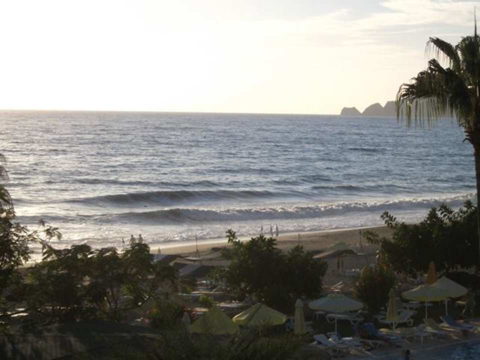 Und noch ein Ausblick Senza Sunset Beach Hotel