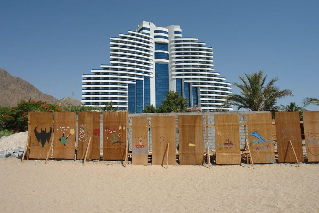 Baustelle am Strand Hotel Le Meridien Al Aqah Beach Resort