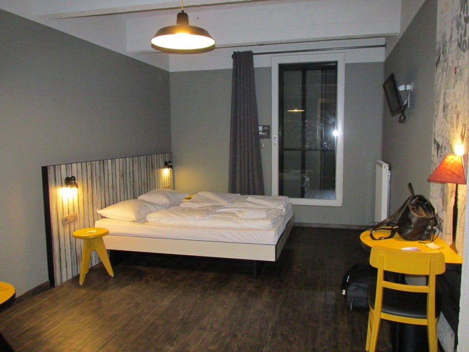 Double room standard MEININGER Hotel Bruxelles City Center