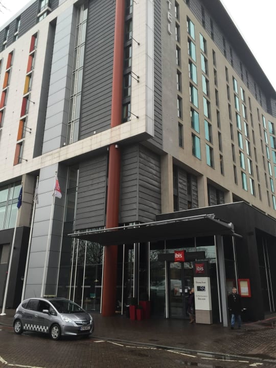 Eingang ibis Hotel London Docklands - Excel