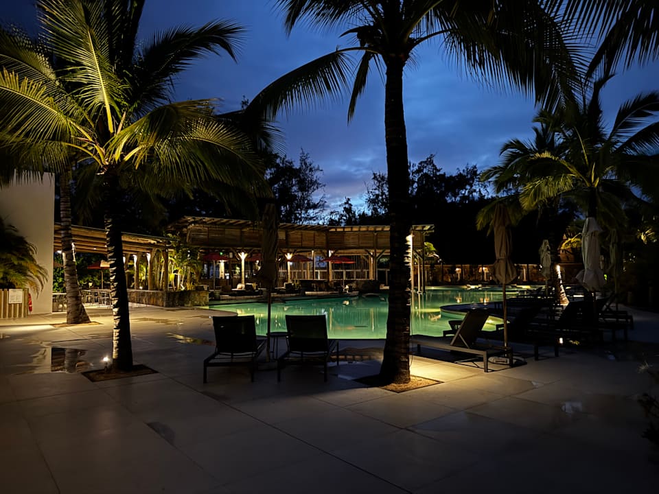 Pool Sunrise Attitude - Adults Only