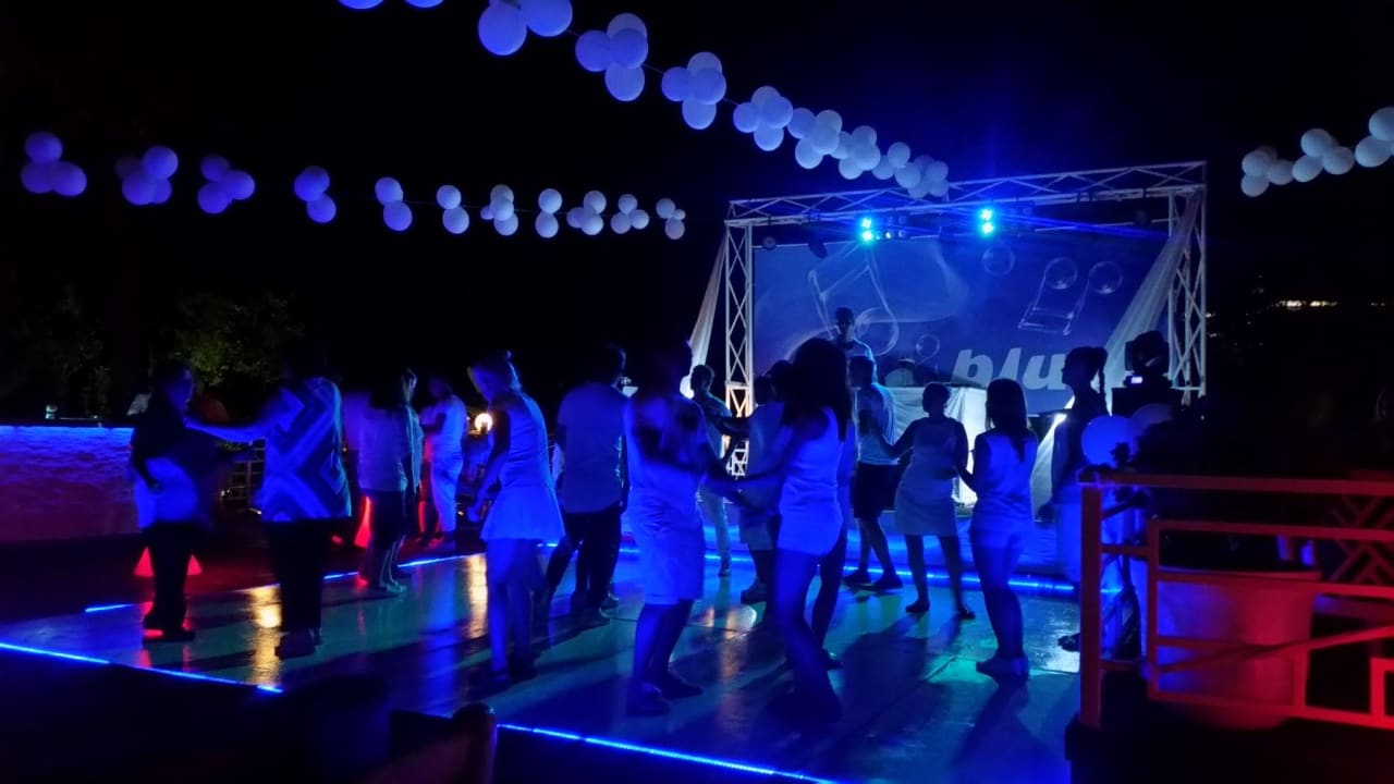 Strandparty Hotel Turan Prince