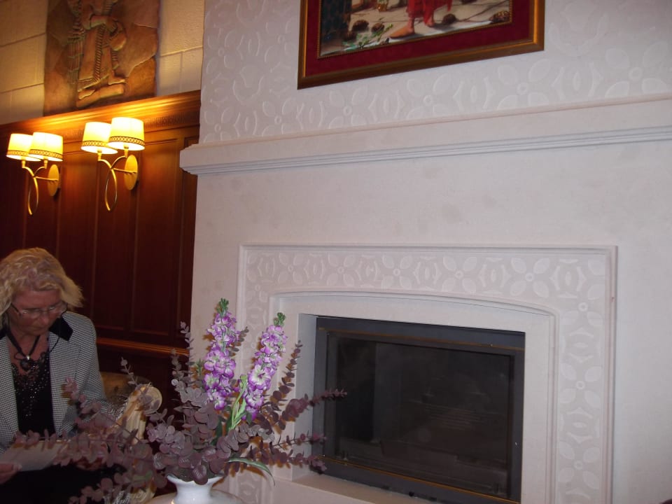 Kamin in der Terrassen-Bar Diamond Excellence Resort & Spa