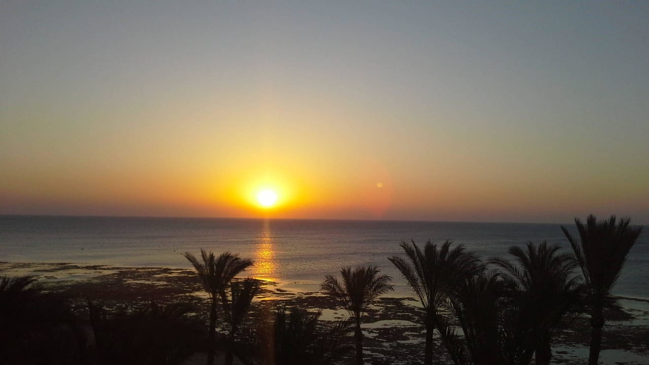 Sonnenaufgang vom Zimmer aus Makadi Spa - Adults only