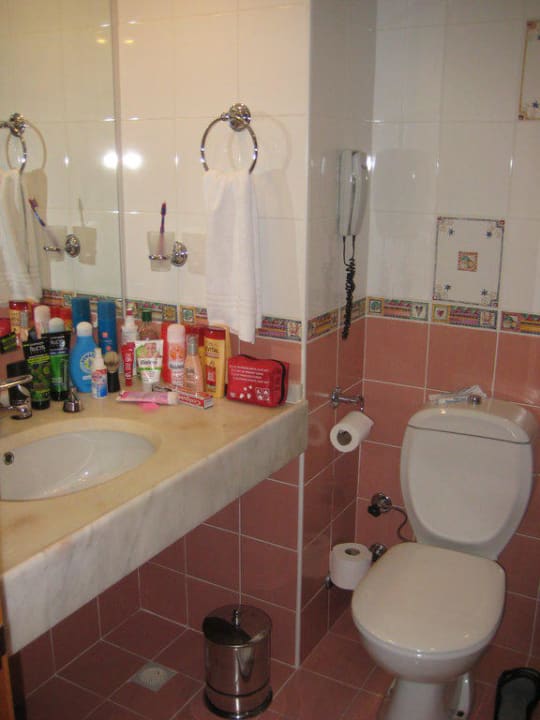 Sauberes Bad Hotel Grand Side