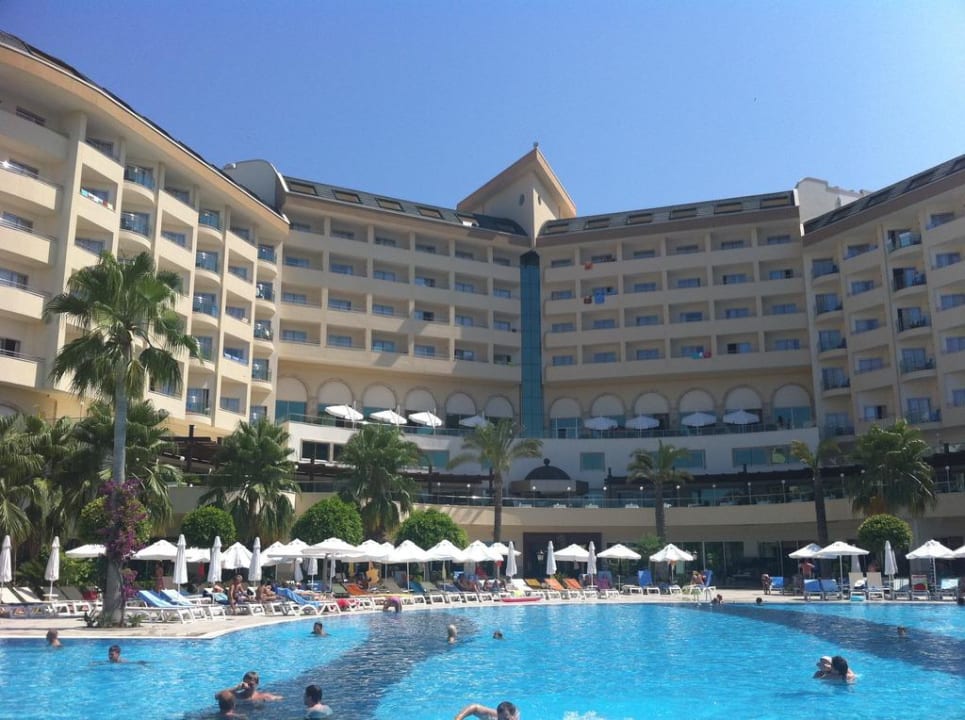 Super Hotel Saphir Resort & Spa