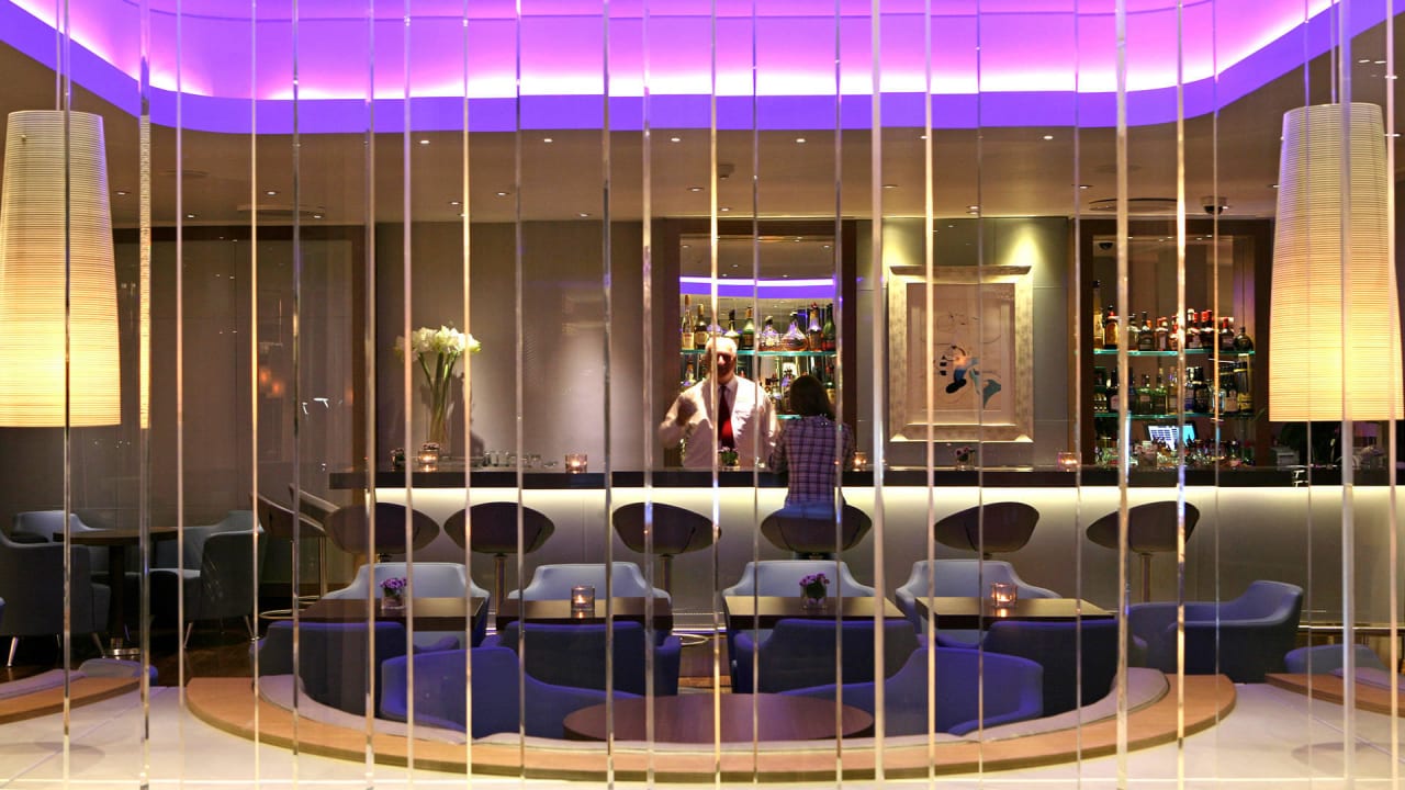 Crowne Plaza Limassol Hotel Lounge Bar Crowne Plaza Hotel Limassol