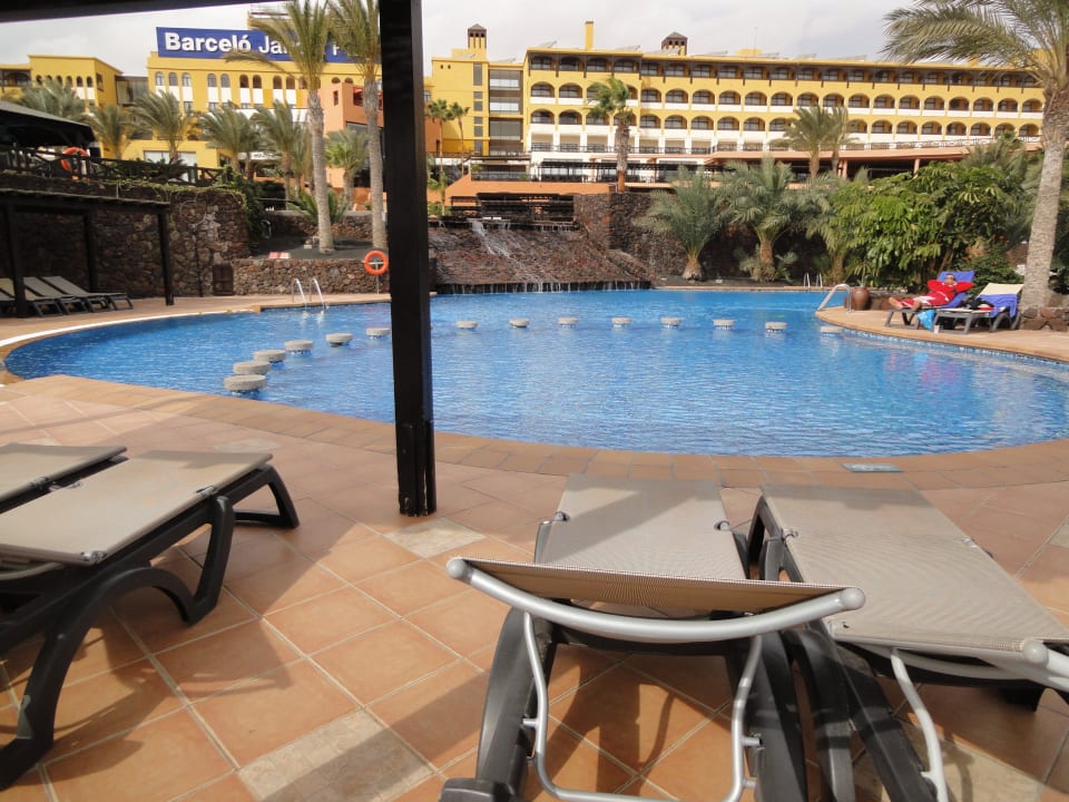 2 Pool bei Block 6 + 7/ Block 3 Occidental Jandía Playa