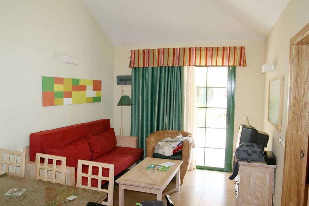 Wohnzimmer im Bungalow mit Blick zur Terrasse Bungalows Cordial Sandy Golf