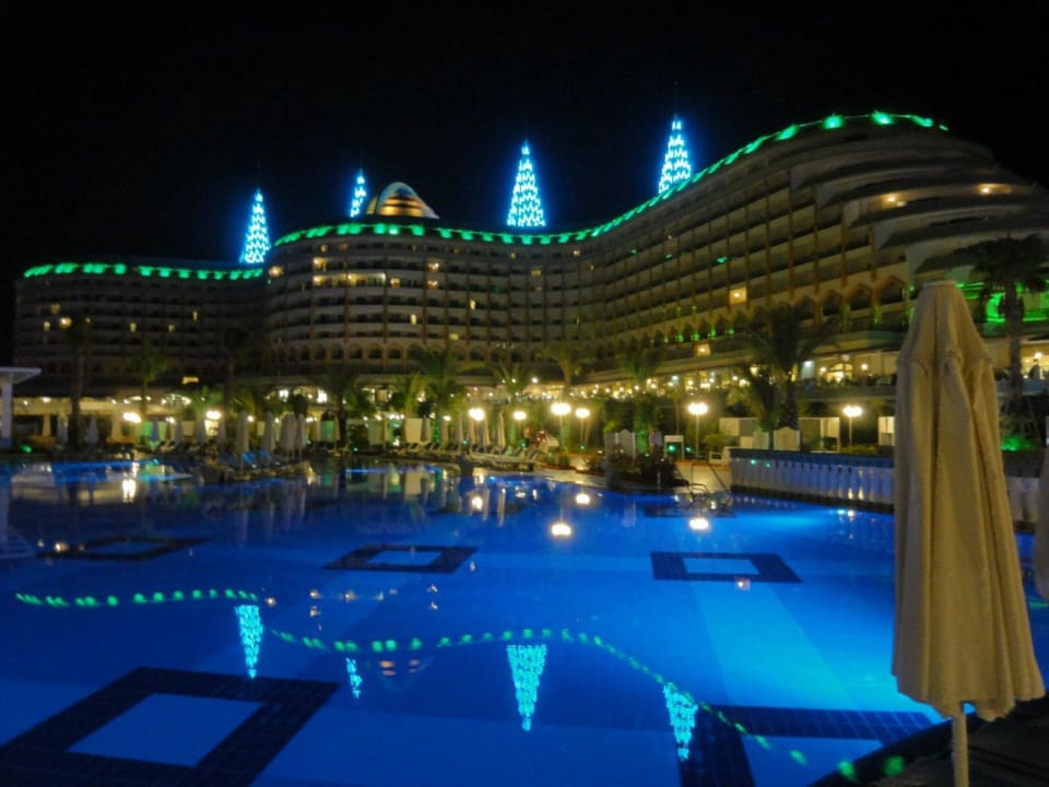 Abendbeleuchtung Hotel Delphin Imperial