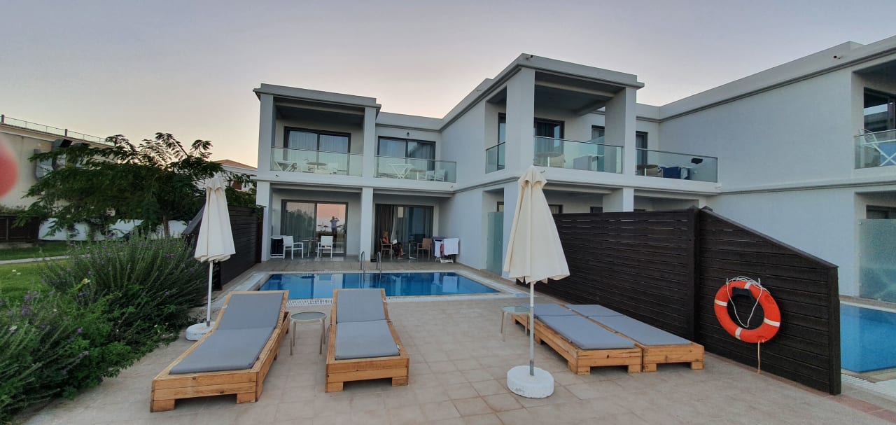 Außenansicht Asterias Beach Resort