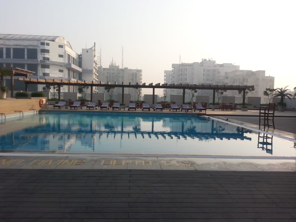 Pool Hyatt Centric Janakpuri New Delhi