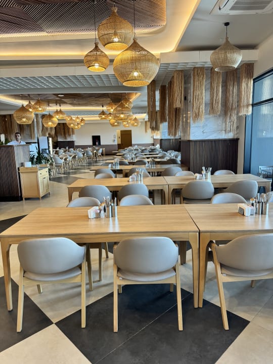 Gastro Jacaranda Luxury Resort