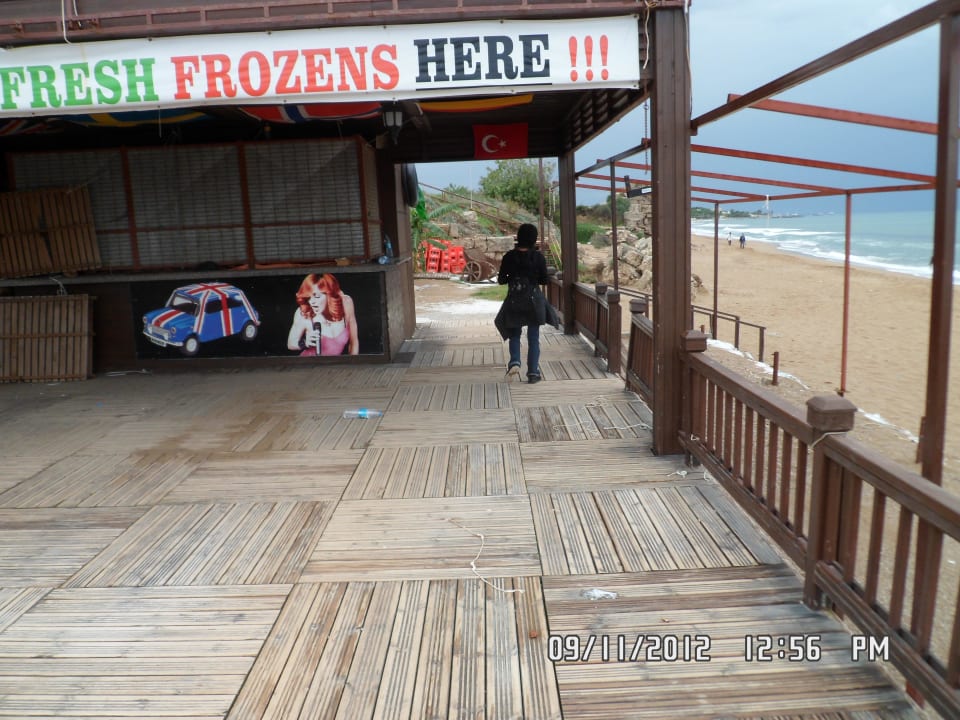 Verweist und verlassen Sayanora Hotel