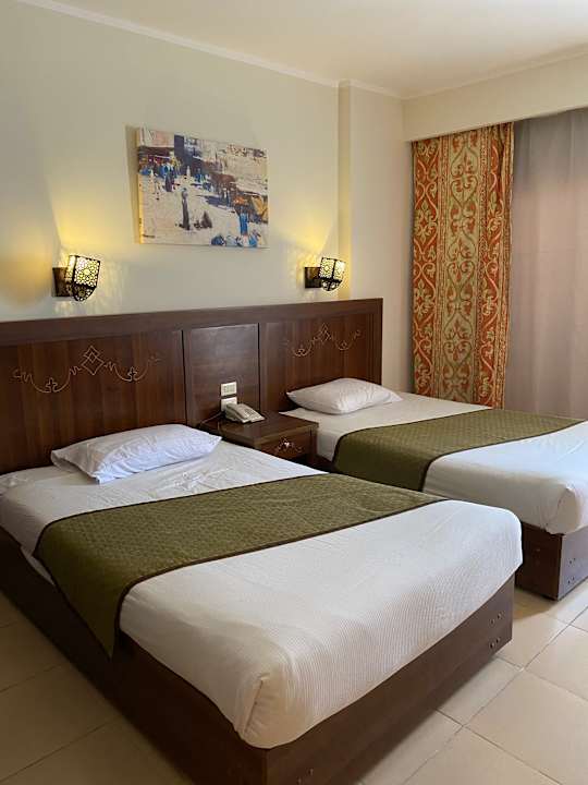 Zimmer Royal Star Beach Resort