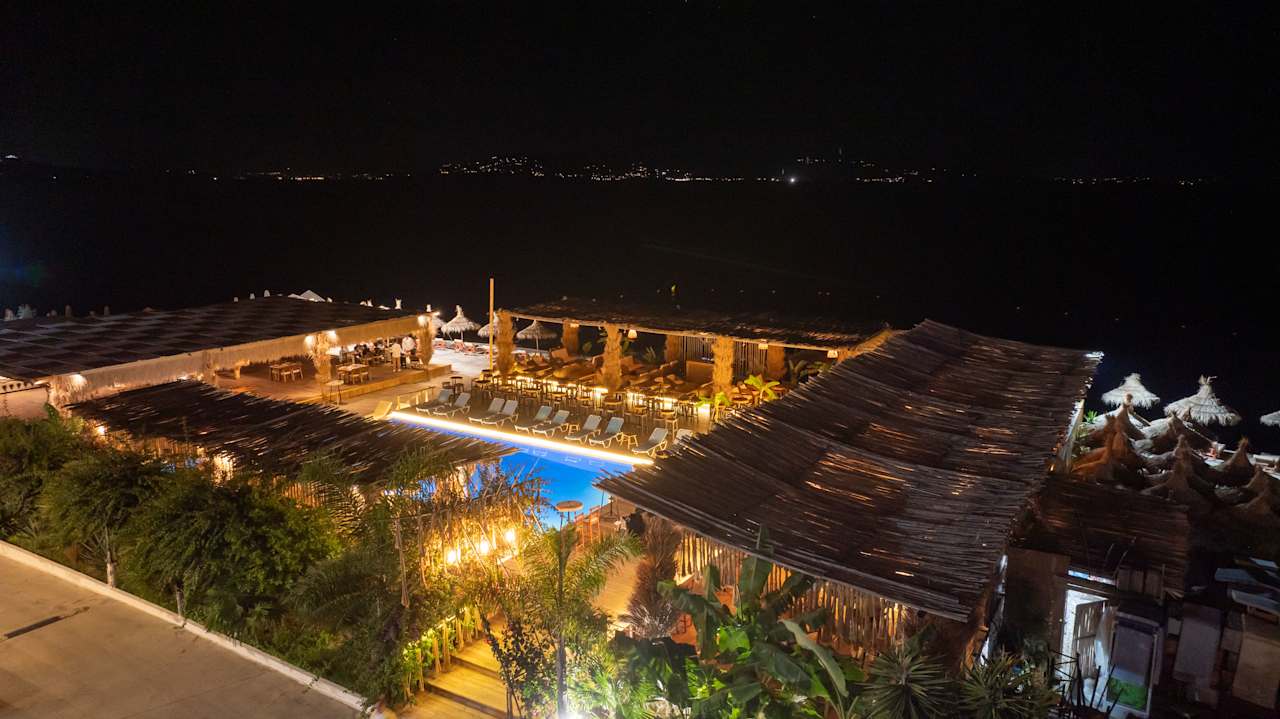 Außenansicht Grand Hotel Saranda