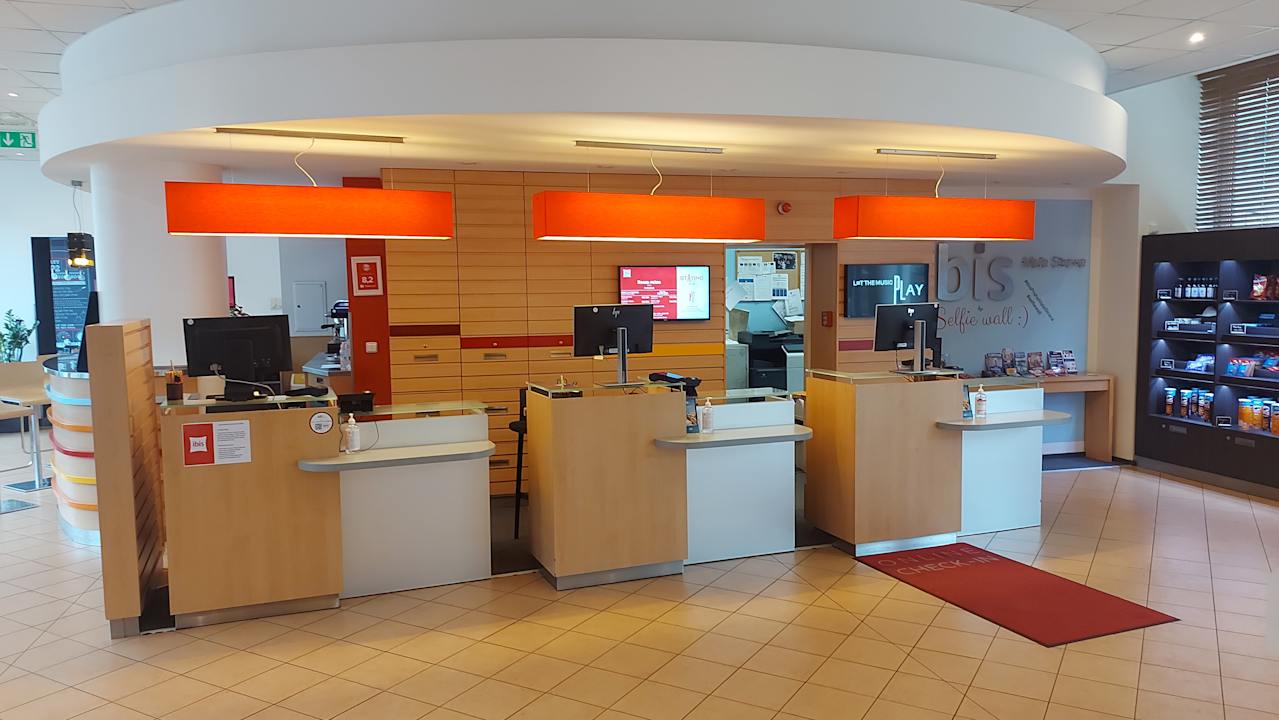 Lobby Hotel Ibis Praha Mala Strana