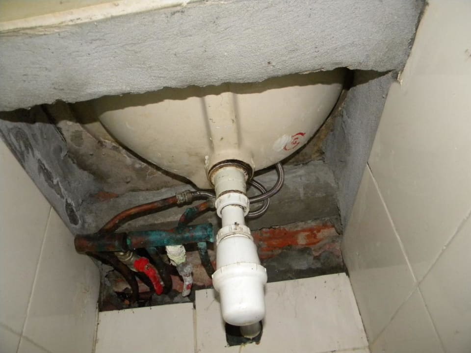 Unter dem Waschbecken El Mouradi Club Kantaoui