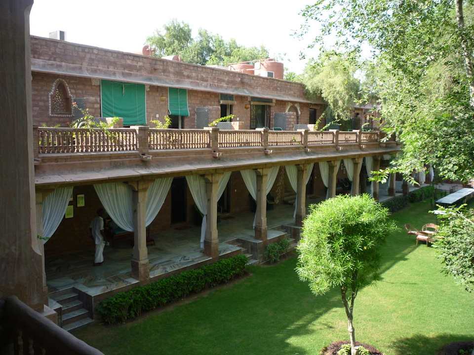 Von unserem offenen Gang zu anderen Zimmern Hotel Ranbanka Palace