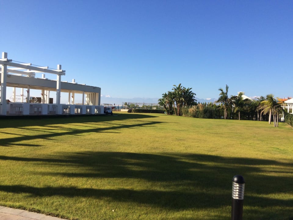 Wiese Hotel Baia Lara