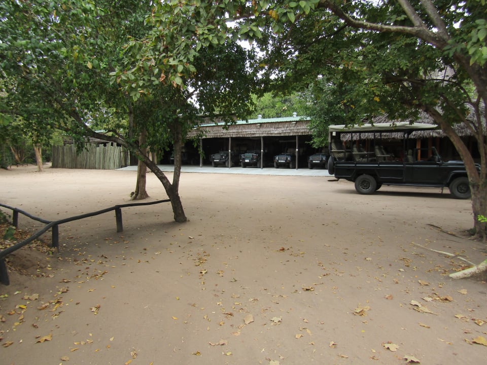Außenansicht Hotel Rufiji River Camp