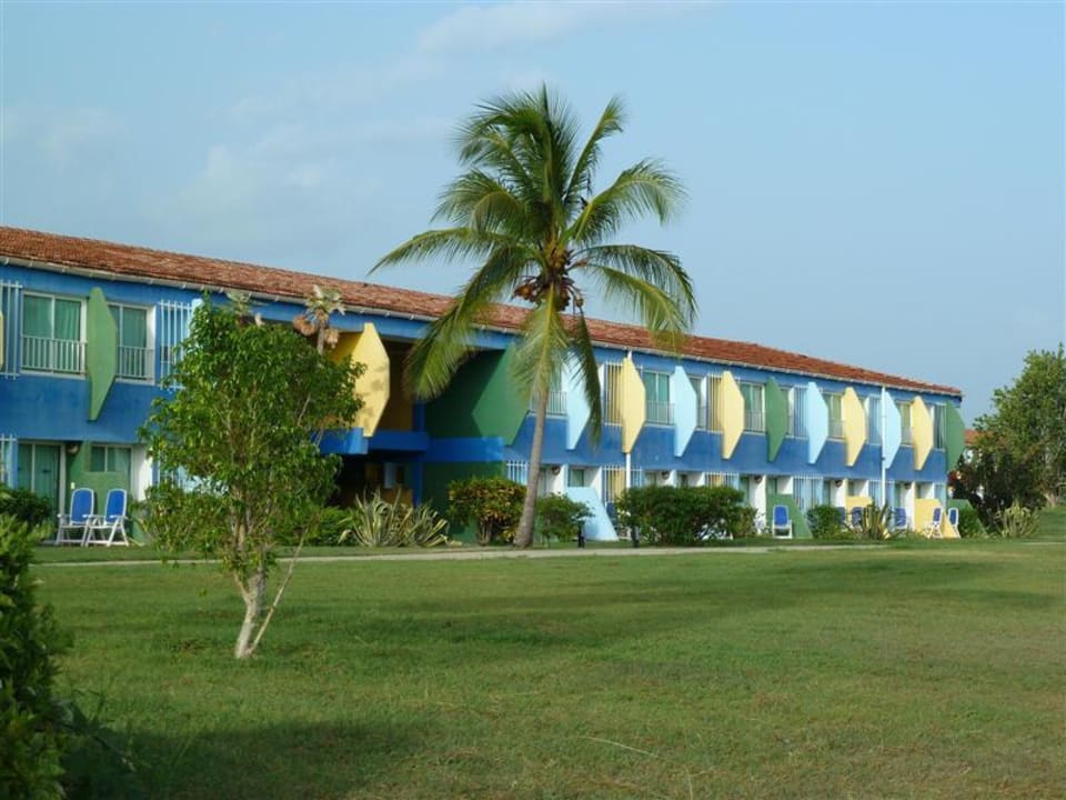 Hoteltrakt vom Garten gesehen ... Hotel Club Amigo Rancho Luna