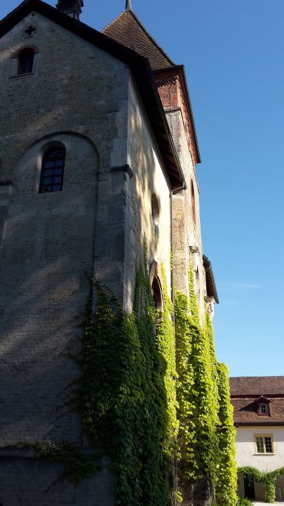 Außenansicht Hotel Schloss Münchenwiler