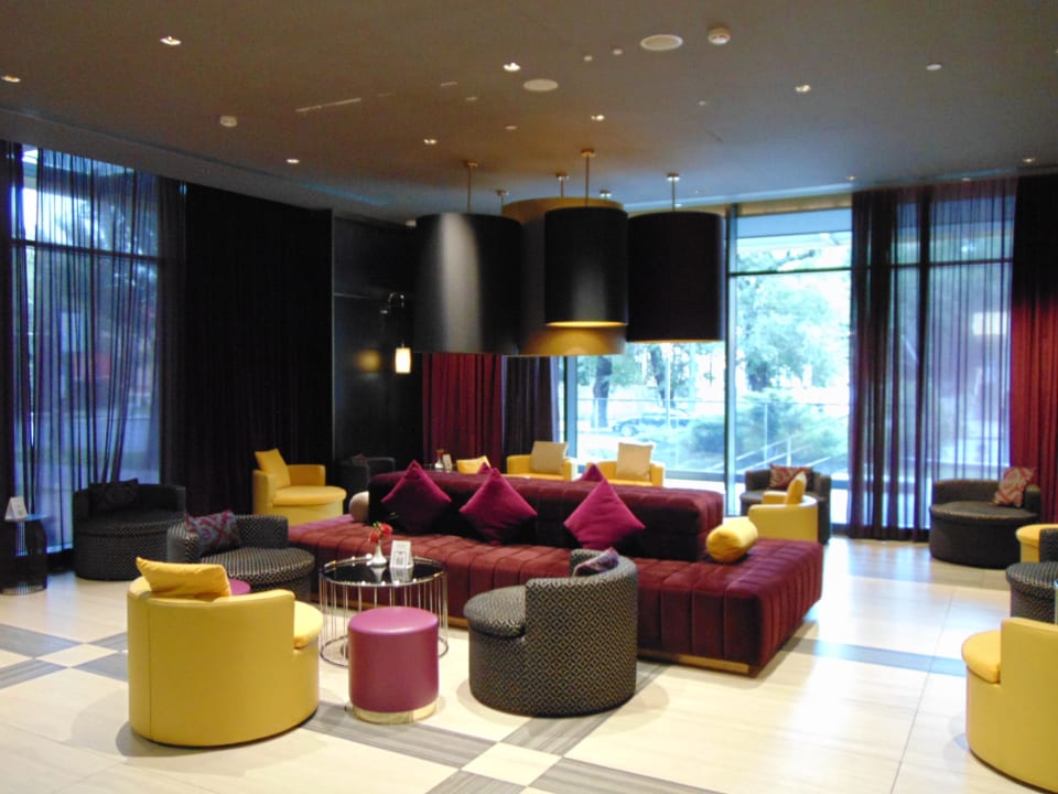 Lobby Mercure Almaty City Center