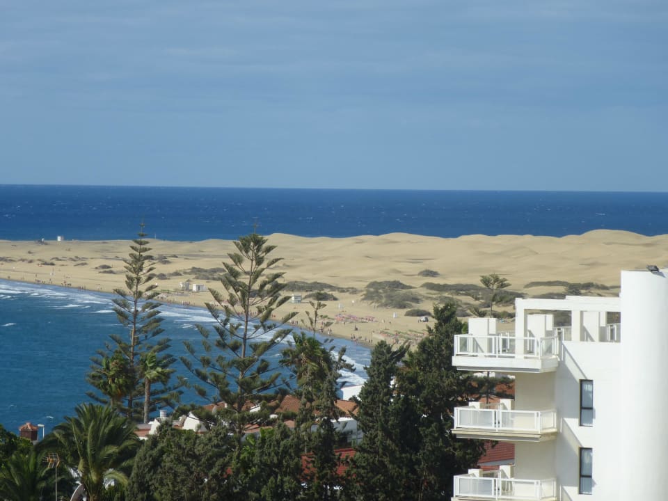 Blick von der Dachterrasse Bull Escorial & Spa