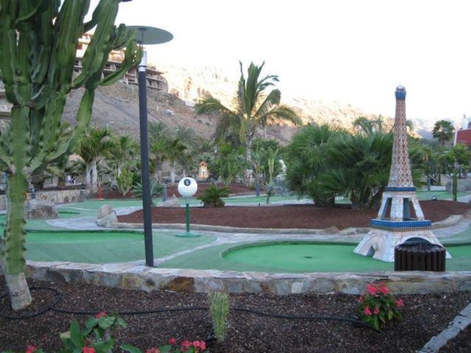 Anspruchsvolle Minigolfanlage LIVVO Costa Taurito