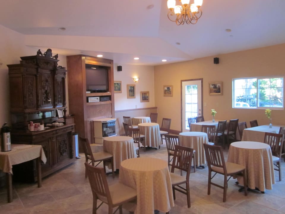 Our Breakfast Room Hotel The Wharf Masters Inn