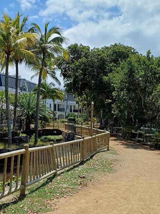 Außenansicht The Ravenala Attitude