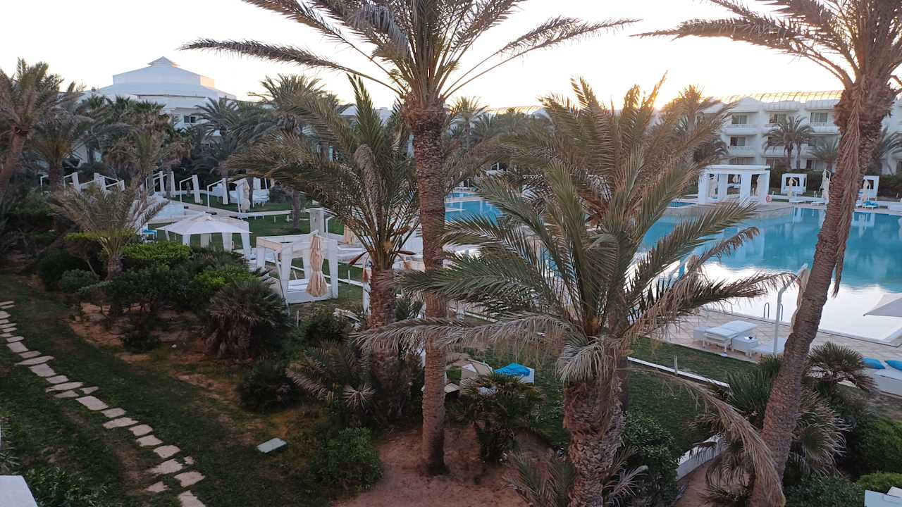 Gartenanlage Radisson Blu Palace Resort & Thalasso Djerba